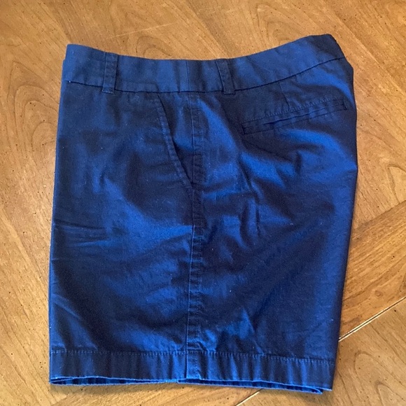 J. CREW womens Chino Short - size 4 - Picture 2 of 14